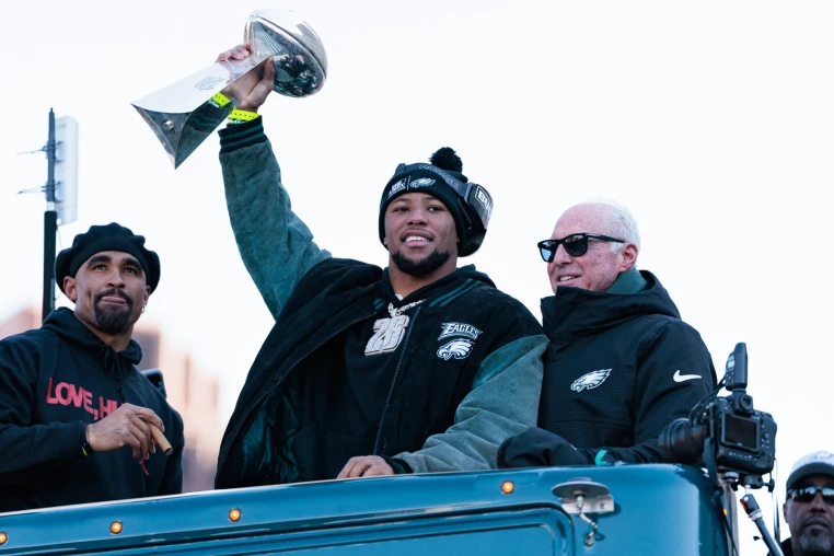 PFTâs 2025 NFL Post-Minicamp Power Rankings: Chiefs, 49ers Remain on Top as Contenders Emerge /images/2025-nfl-post-minicamp-power-rankings-pft-analysis.webp