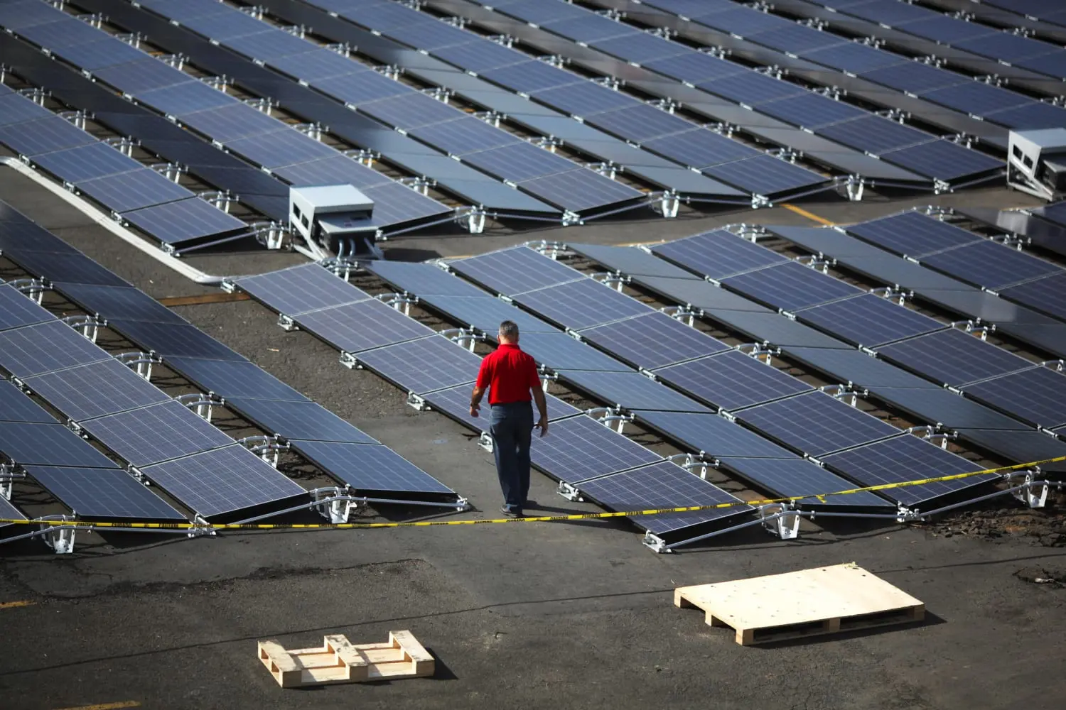 Puerto Rico Lawmakers Debate New Energy Reform Plan to Stabilize Island’s Power Grid