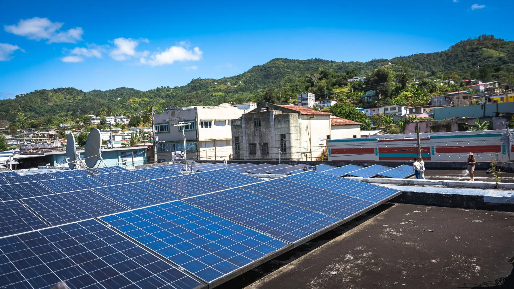 Puerto Rico Expands Solar Microgrid Projects to Reduce Reliance on Fossil Fuels